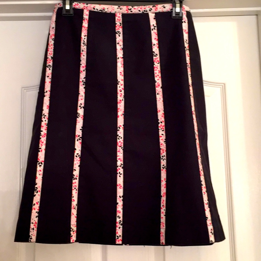 Talbots skirt- black/white/pink